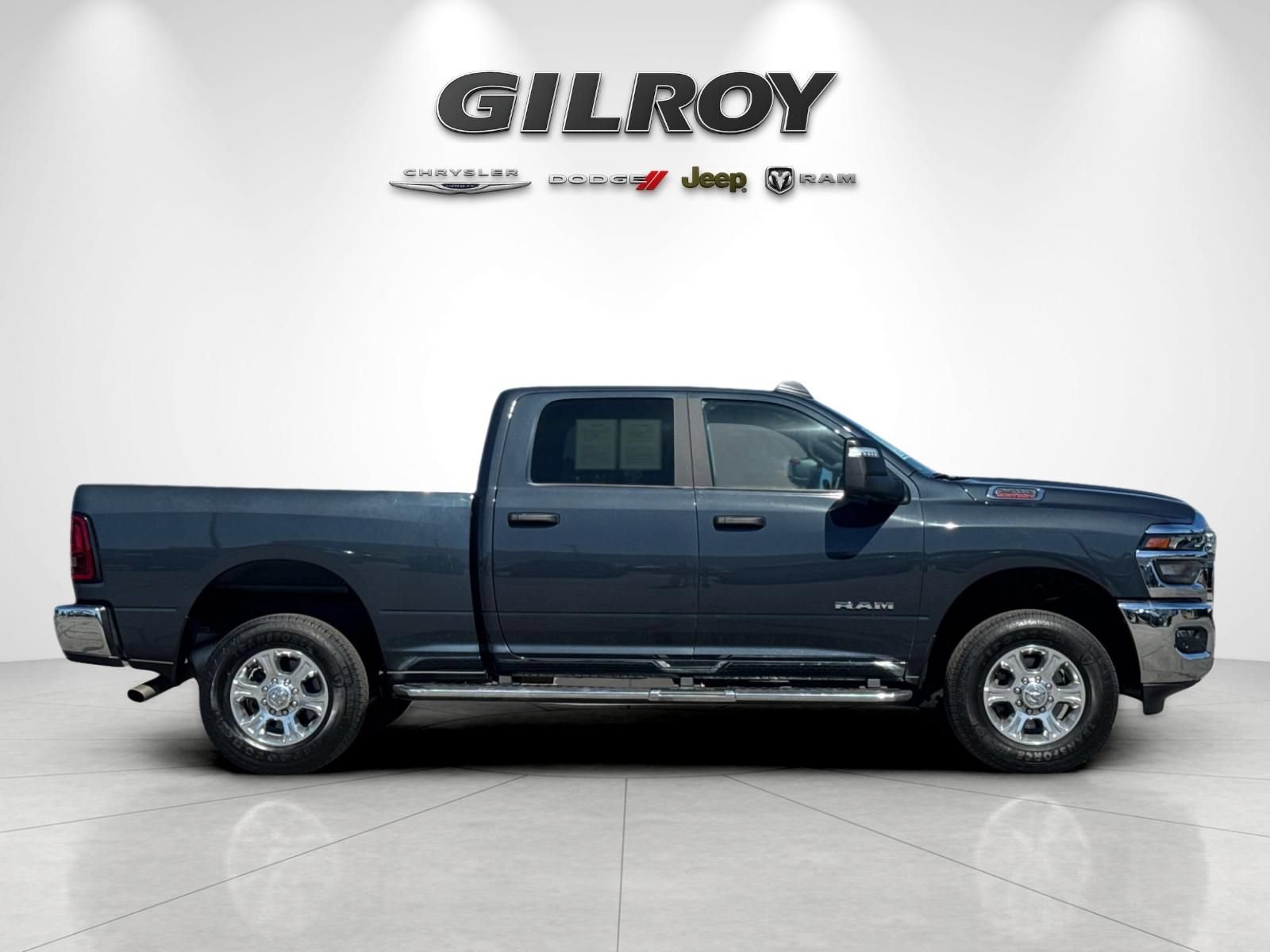 Used 2025 RAM 2500 Big Horn AWD/4WD image 3