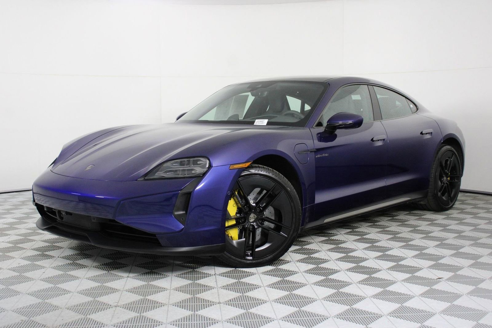 Certified 2025 Porsche Taycan Turbo image 34