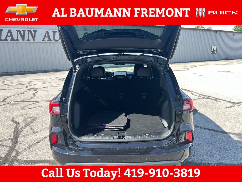 Used 2023 Ford Escape ST-Line w/ Tech Pack #1 FWD image 23