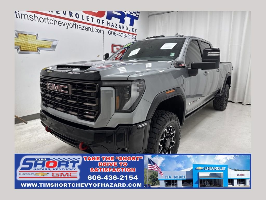 Used 2025 GMC Sierra 2500 AT4X image 1