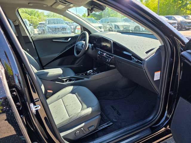 New 2026 Kia Niro Wave w/ Wave Preserve Package FWD image 11