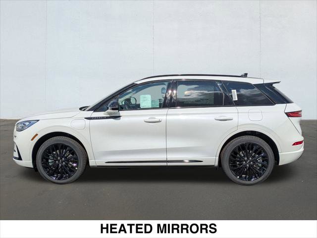 New 2025 Lincoln Corsair Grand Touring w/ Equipment Group 301A image 3