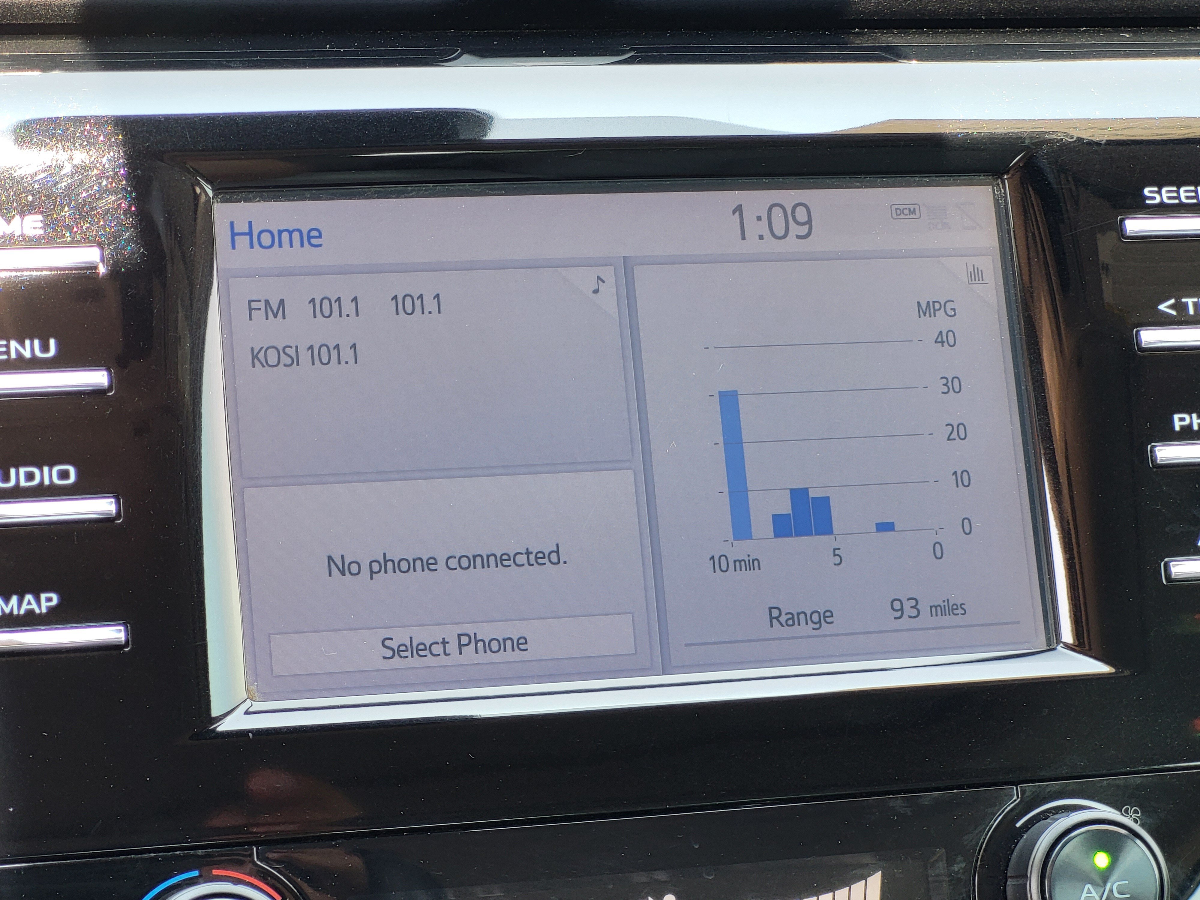 Certified 2019 Toyota Camry SE w/ Convenience Package FWD image 15