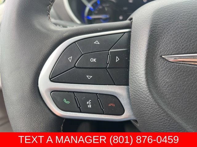 Used 2024 Chrysler Pacifica Limited FWD image 29