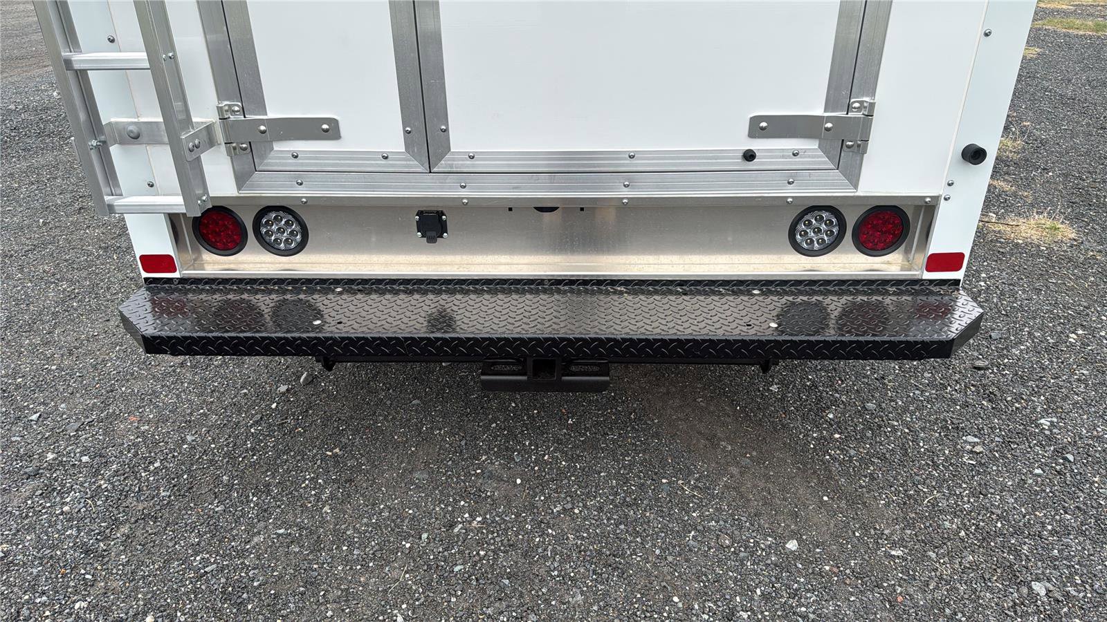 New 2027 Ford E-350 and Econoline 350 Super Duty RWD image 29