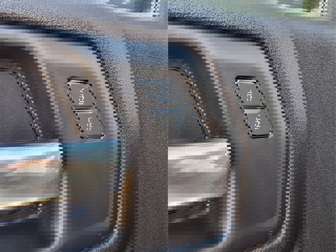 Used 2024 Chevrolet Silverado 2500 Custom w/ Custom Convenience Package image 14