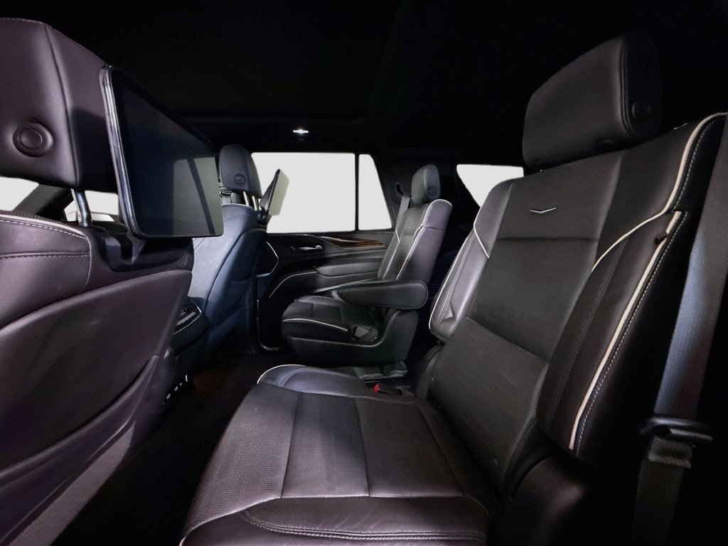 Used 2023 Cadillac Escalade Premium Luxury RWD image 24