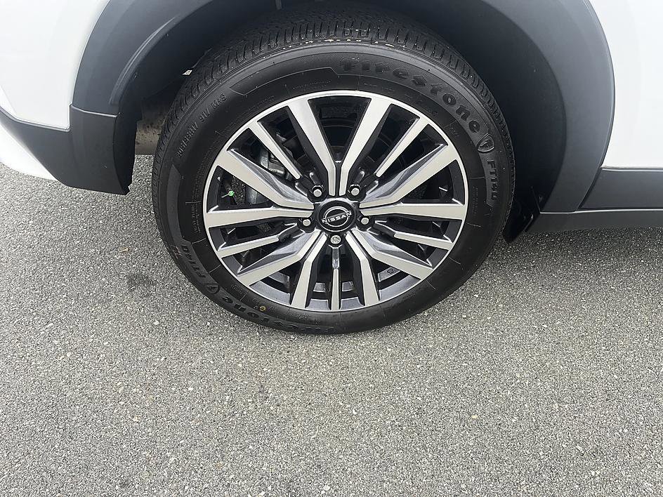 Certified 2024 Nissan Kicks SV image 12