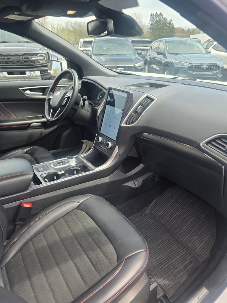 Certified 2023 Ford Edge ST-Line AWD/4WD image 19