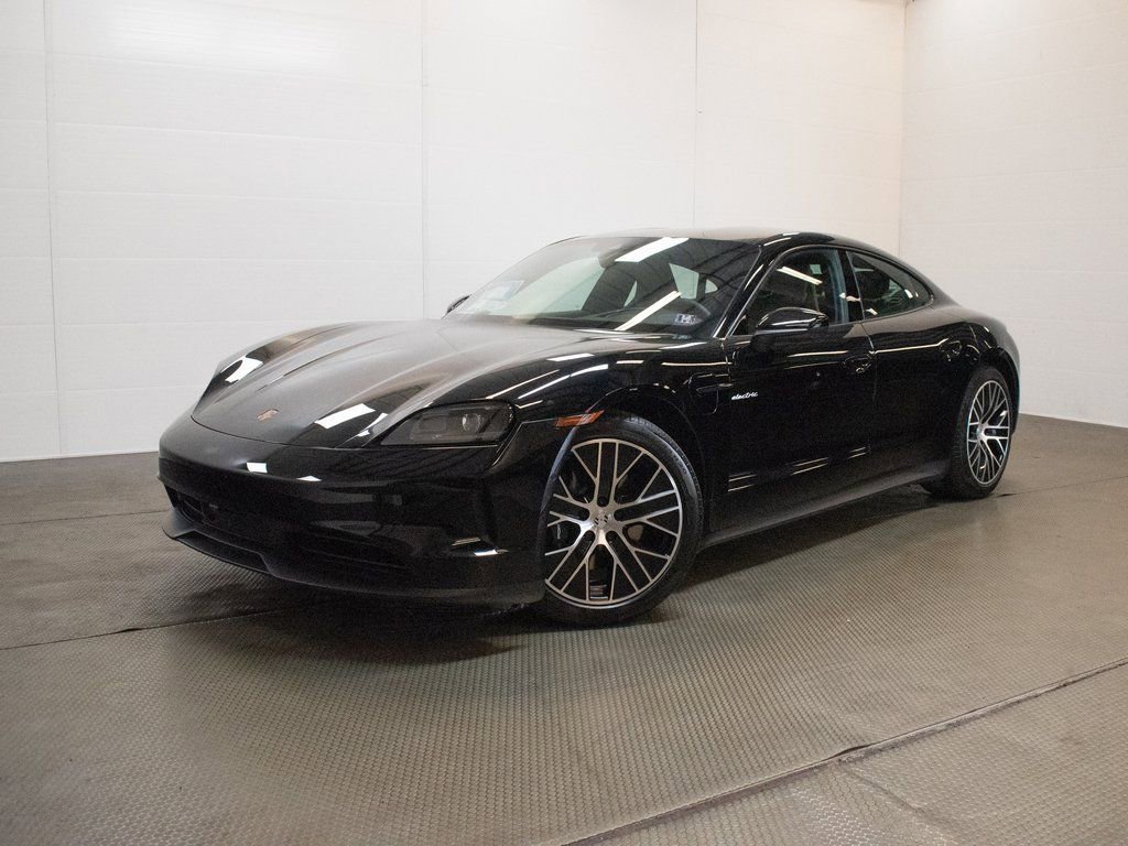 Used 2025 Porsche Taycan image 1