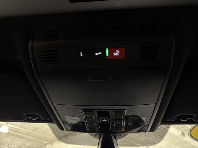 Used 2021 Volkswagen GTI SE FWD image 34