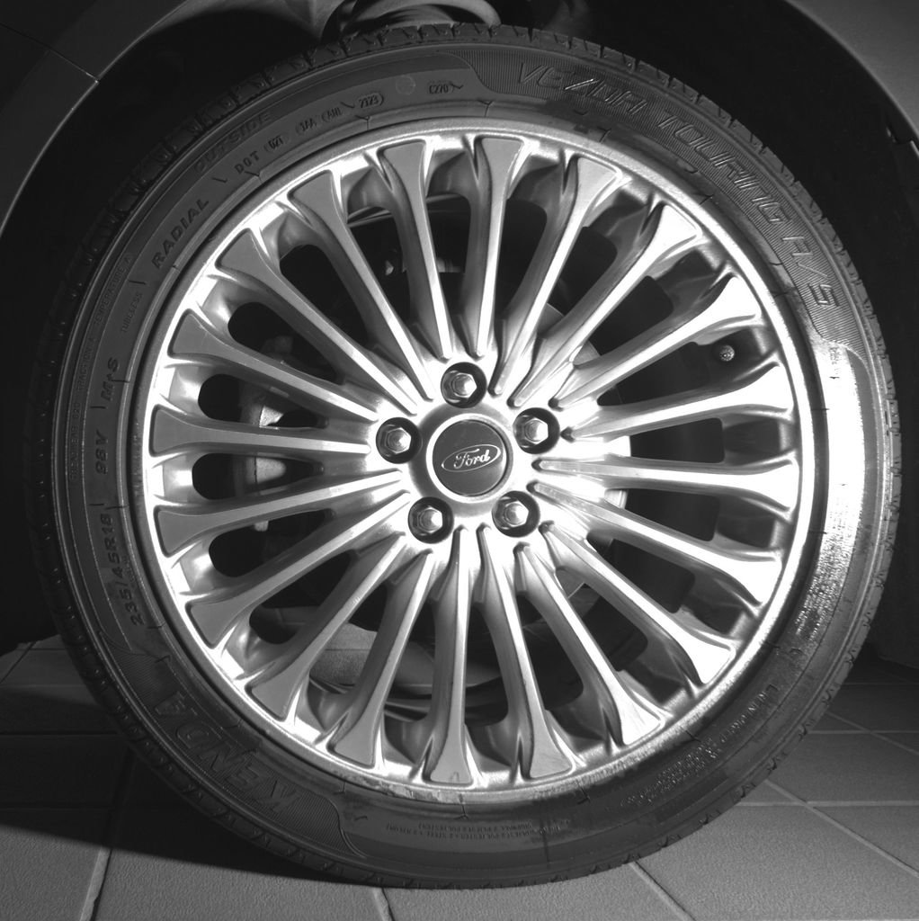 Used 2016 Ford Fusion Titanium FWD image 9