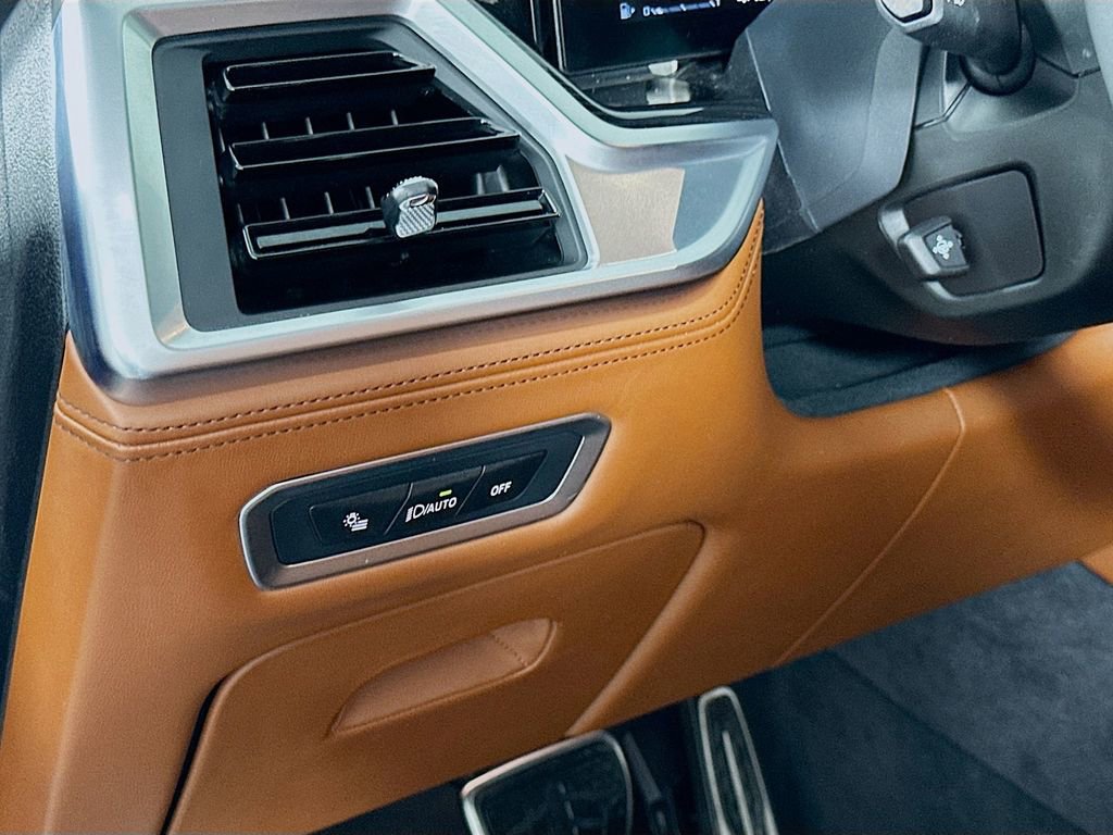 Certified 2024 BMW X7 M60i w/ Executive Package image 10