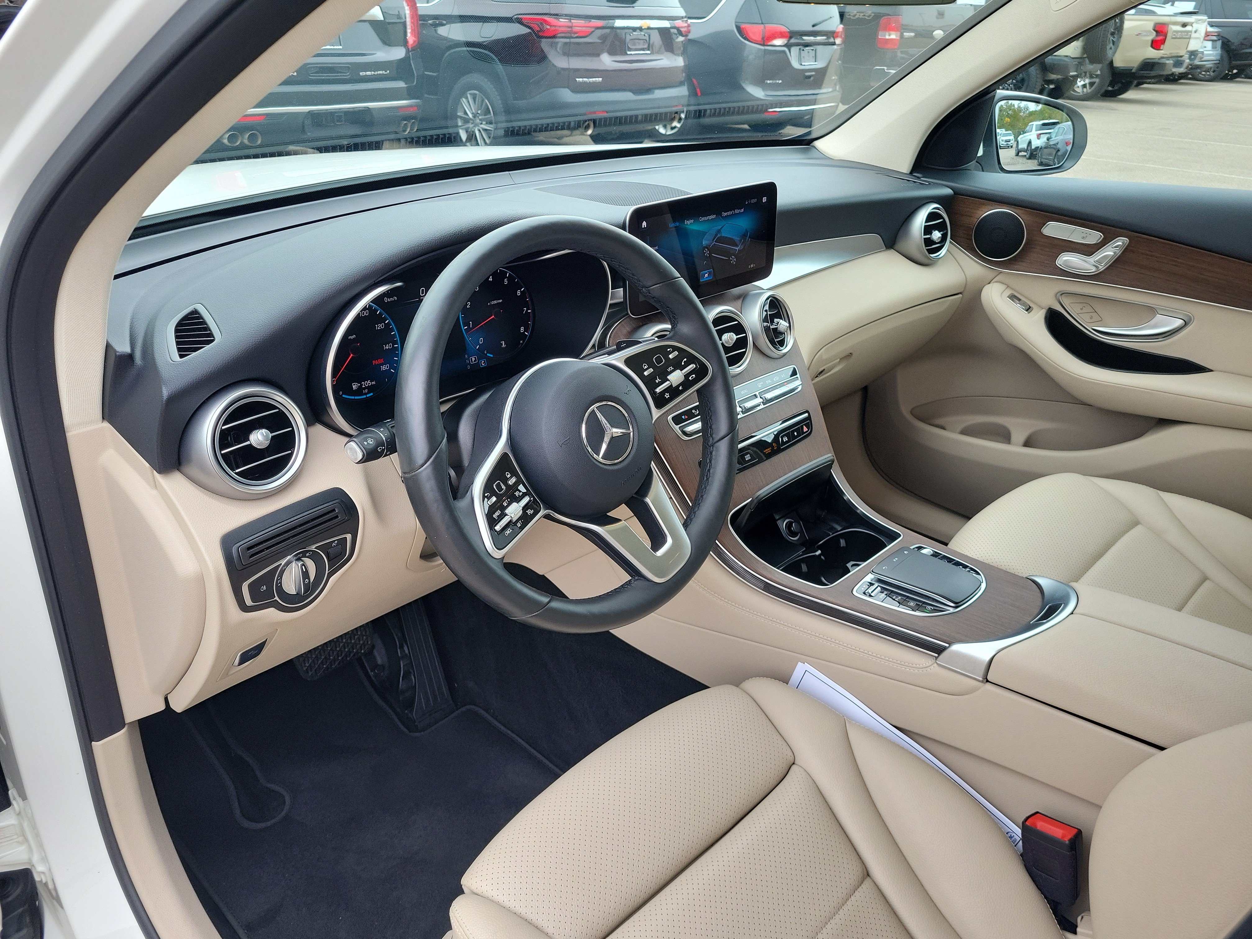 Used 2021 Mercedes-Benz GLC 300 4MATIC image 18