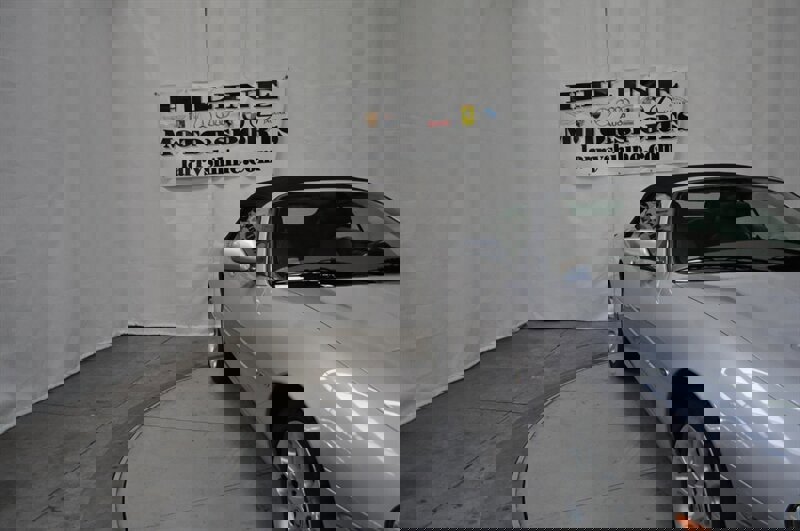 Used 2001 Jaguar XKR Convertible image 13