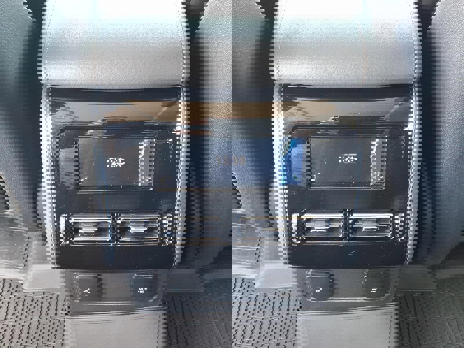 Used 2025 Lincoln Aviator Reserve w/ Equipment Group 201A image 16