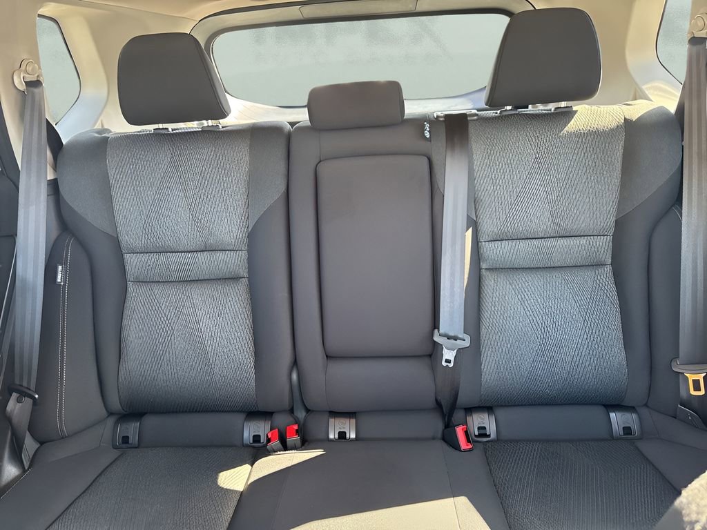 Used 2025 Nissan Rogue SV image 11