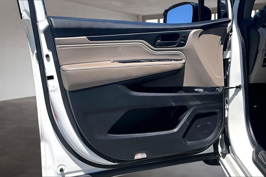Used 2018 Honda Odyssey Touring image 20