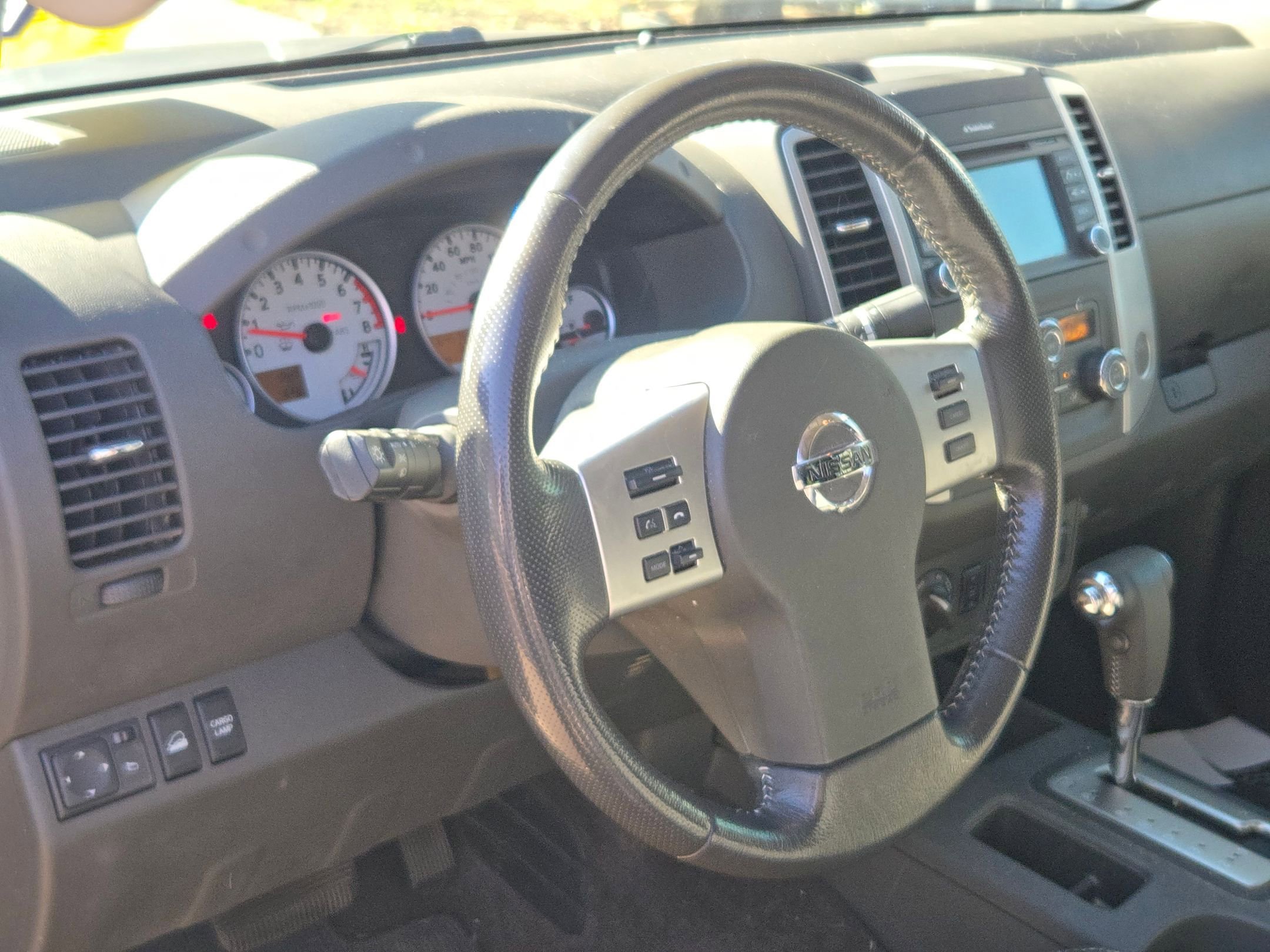 Used 2016 Nissan Frontier PRO-4X w/ Pro-4x Luxury Package AWD/4WD image 10