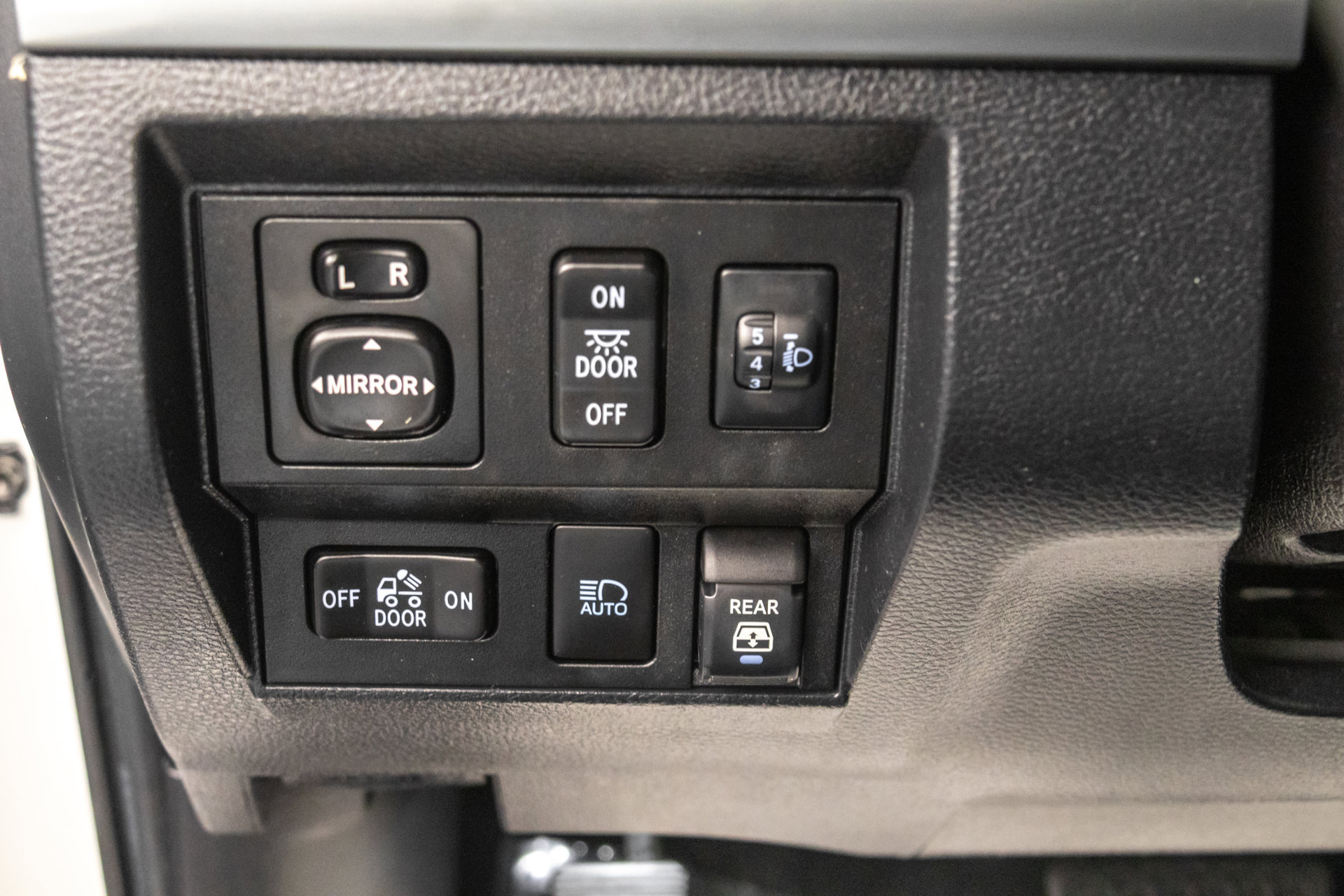 Used 2020 Toyota Tundra TRD Pro AWD/4WD image 17