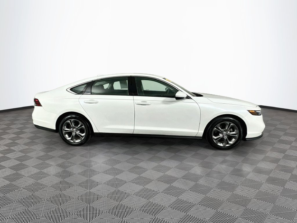 Used 2024 Honda Accord EX image 11