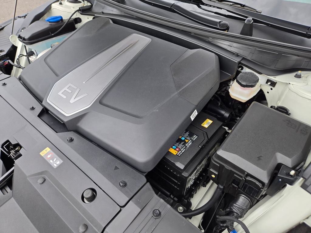 Used 2024 Kia EV6 Light RWD image 27