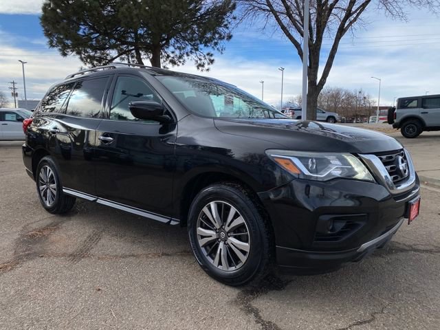 Used 2017 Nissan Pathfinder S image 7