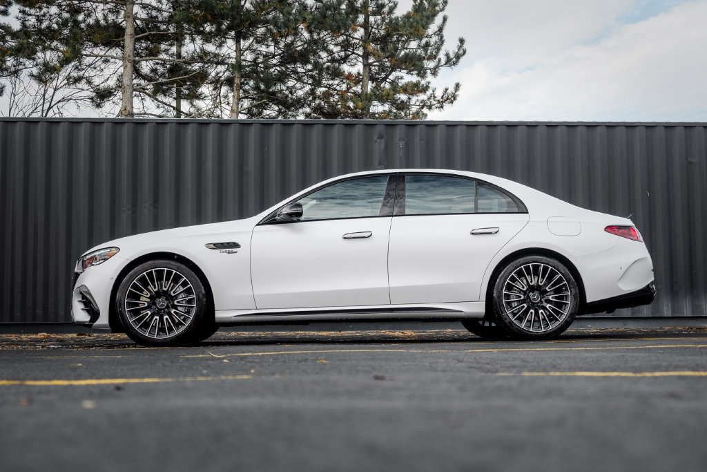 New 2027 Mercedes-Benz E 53 AMG e 4MATIC Sedan image 3