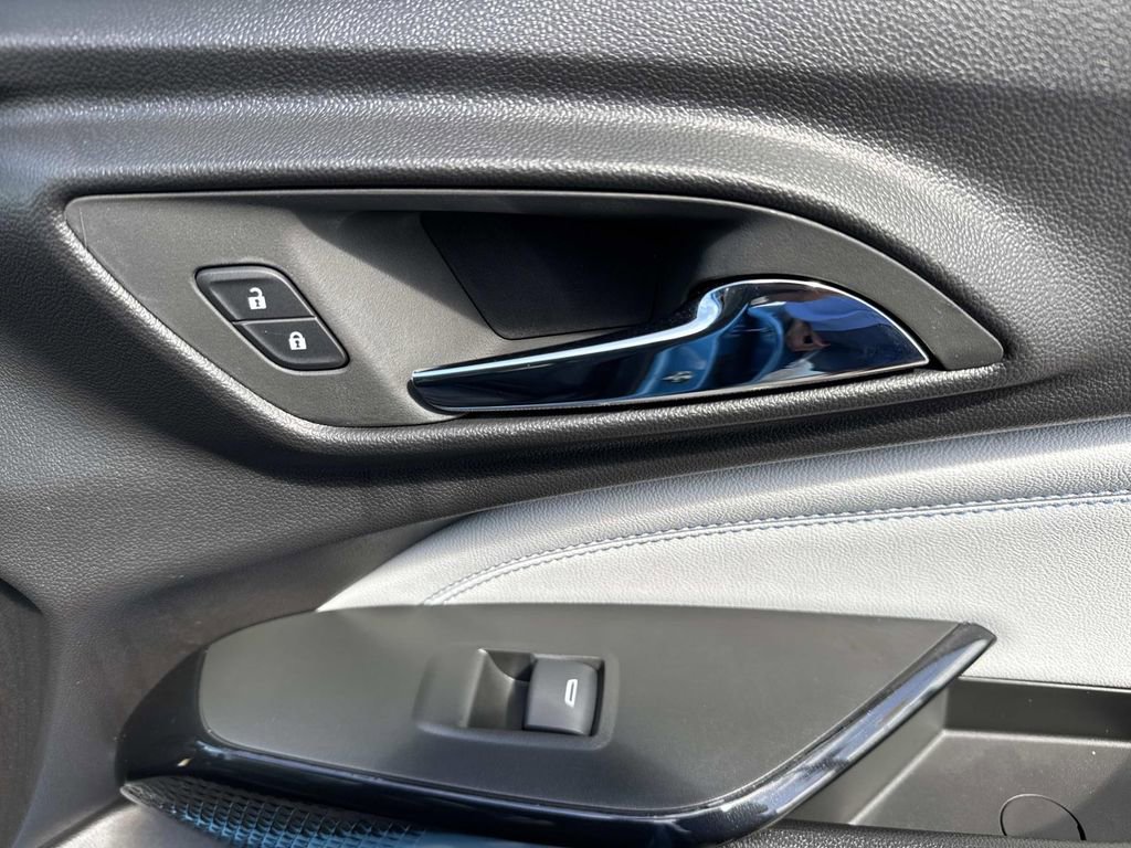 New 2026 Chevrolet Trax LT w/ Driver Confidence Package FWD image 14