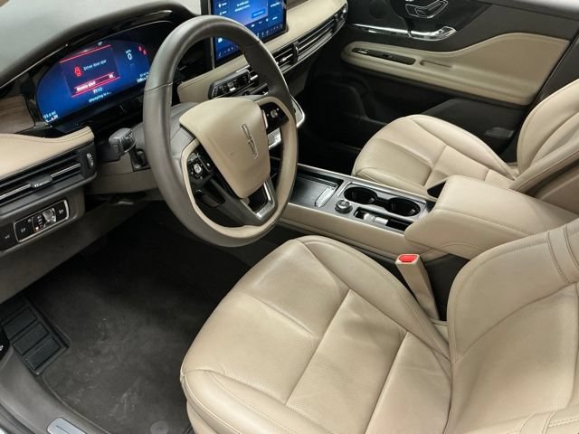 Used 2023 Lincoln Corsair Reserve image 13