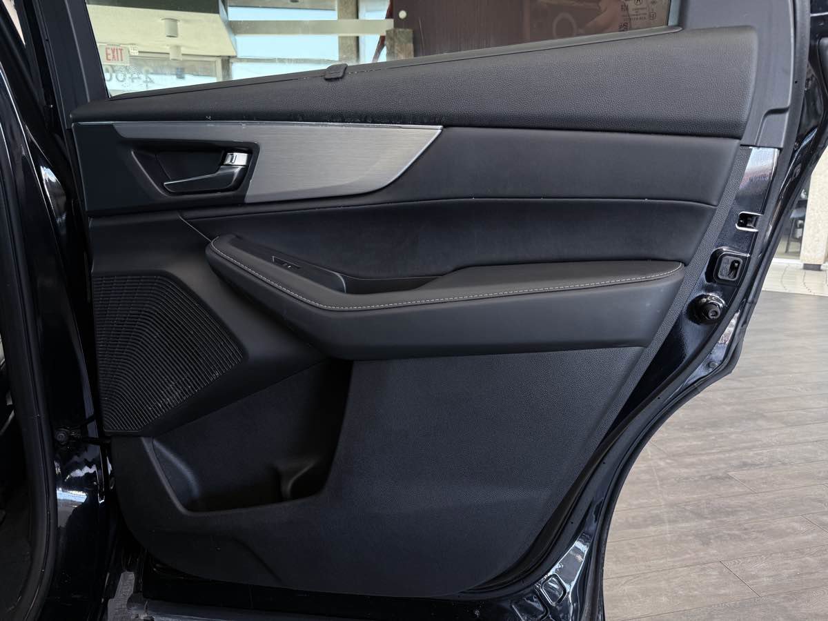 Used 2023 Acura MDX SH-AWD w/ Technology Package image 33