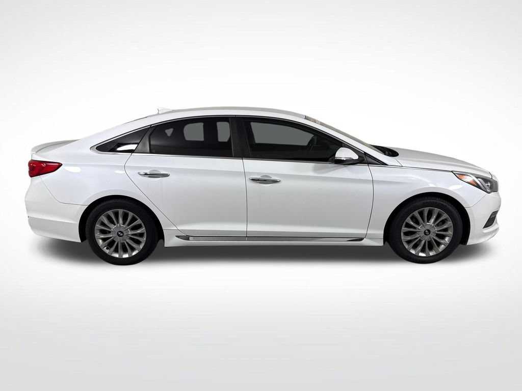Used 2015 Hyundai Sonata Limited w/ Cargo Package FWD image 2