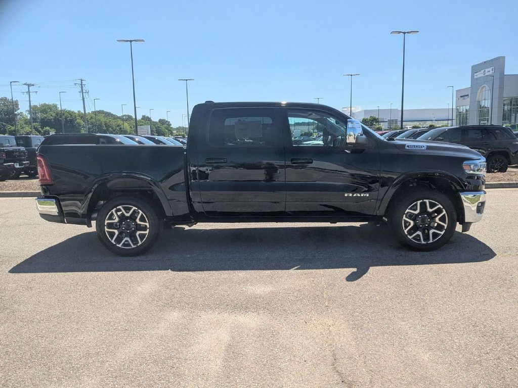 New 2026 RAM 1500 Laramie AWD/4WD image 6