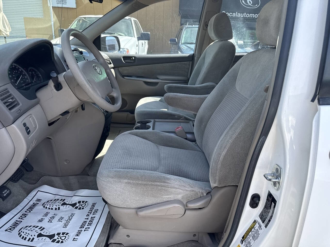 Used 2006 Toyota Sienna CE FWD image 12