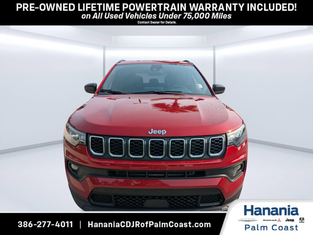 Used 2024 Jeep Compass Latitude w/ Sun and Sound Group AWD/4WD image 8