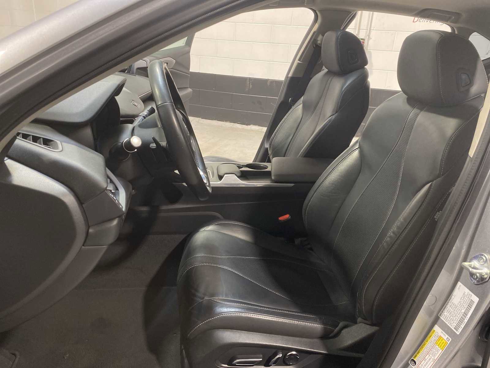 Used 2023 Acura TLX w/ Technology Package image 11