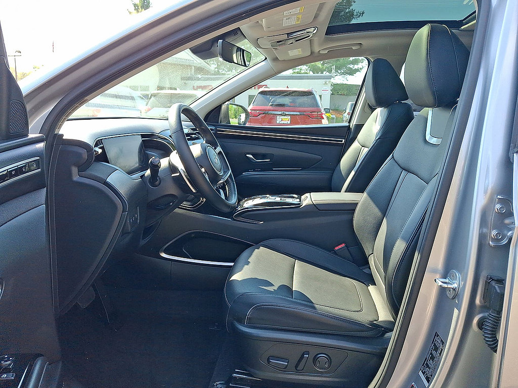 Used 2022 Hyundai Tucson Limited FWD image 14