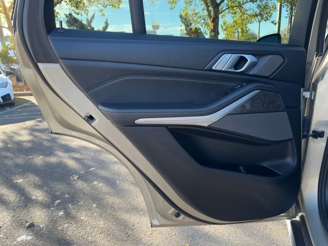 Used 2019 BMW X5 xDrive40i w/ Premium Package 2 image 27