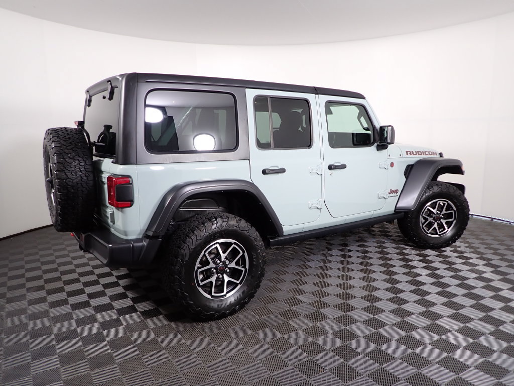 Used 2024 Jeep Wrangler Unlimited Rubicon AWD/4WD image 19