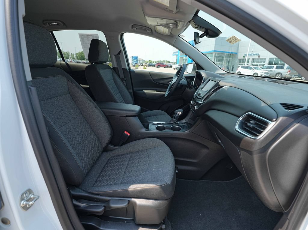 Used 2024 Chevrolet Equinox LT AWD/4WD image 22