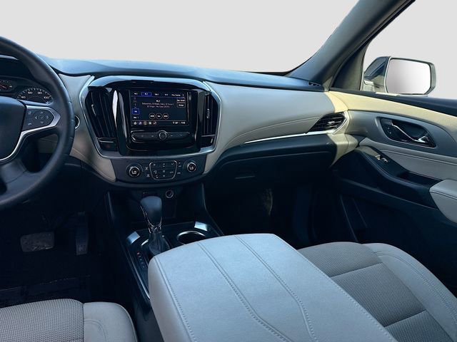 Used 2022 Chevrolet Traverse LS FWD image 22