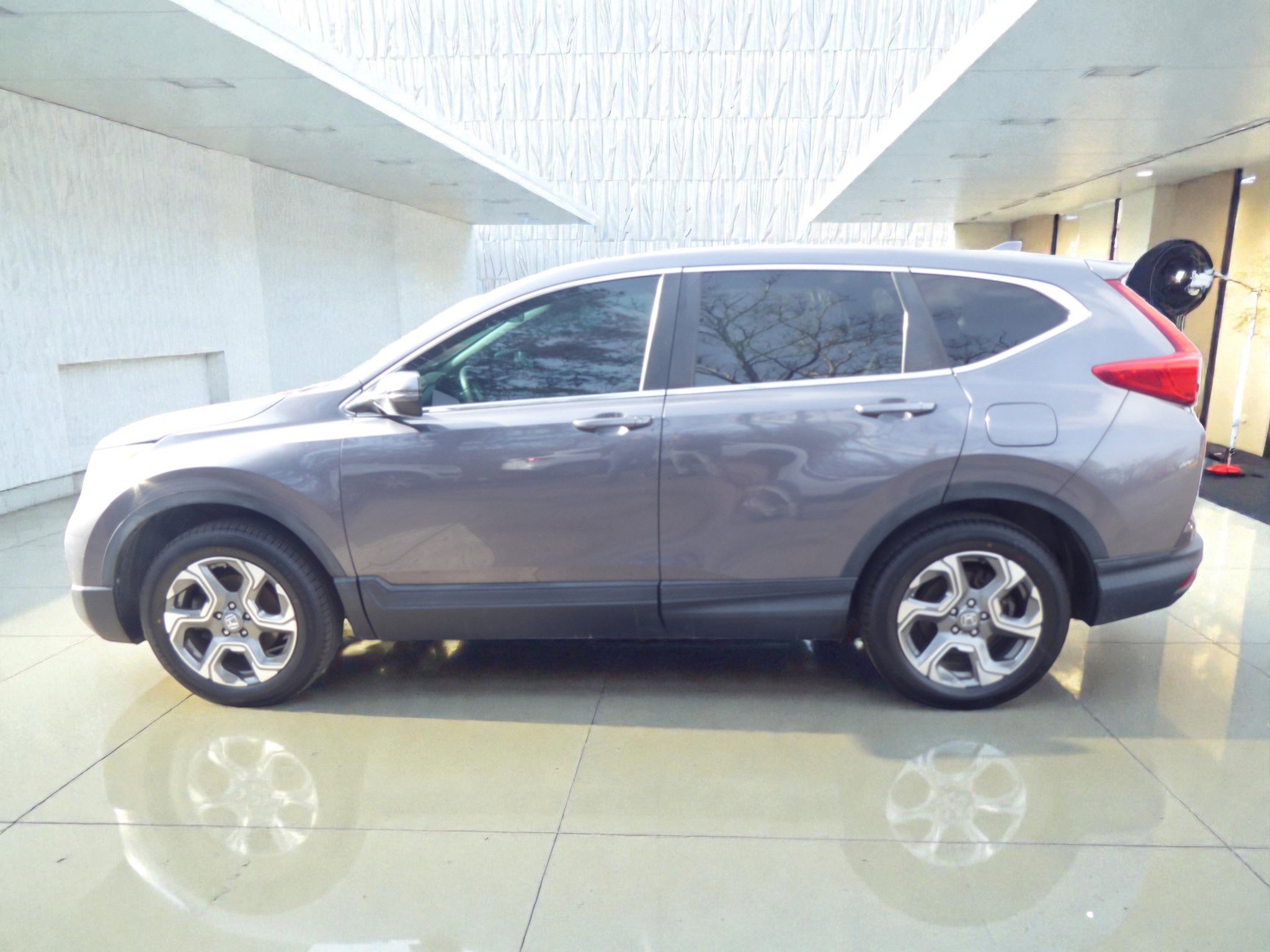 Used 2019 Honda CR-V EX image 7