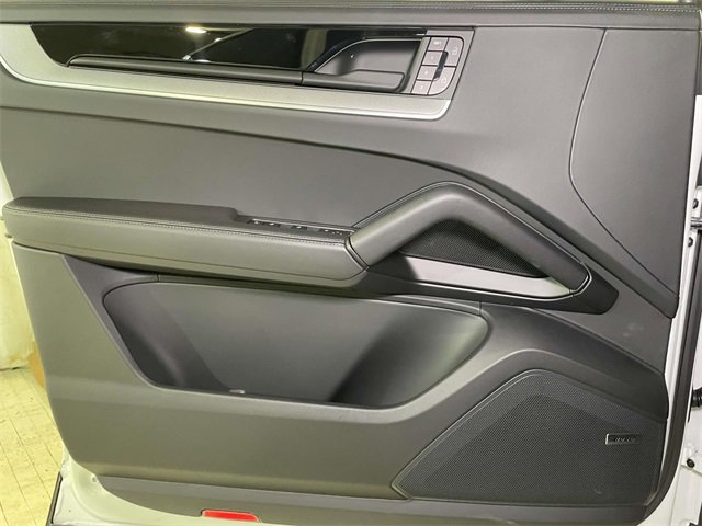 New 2026 Porsche Cayenne E-Hybrid Coupe image 36