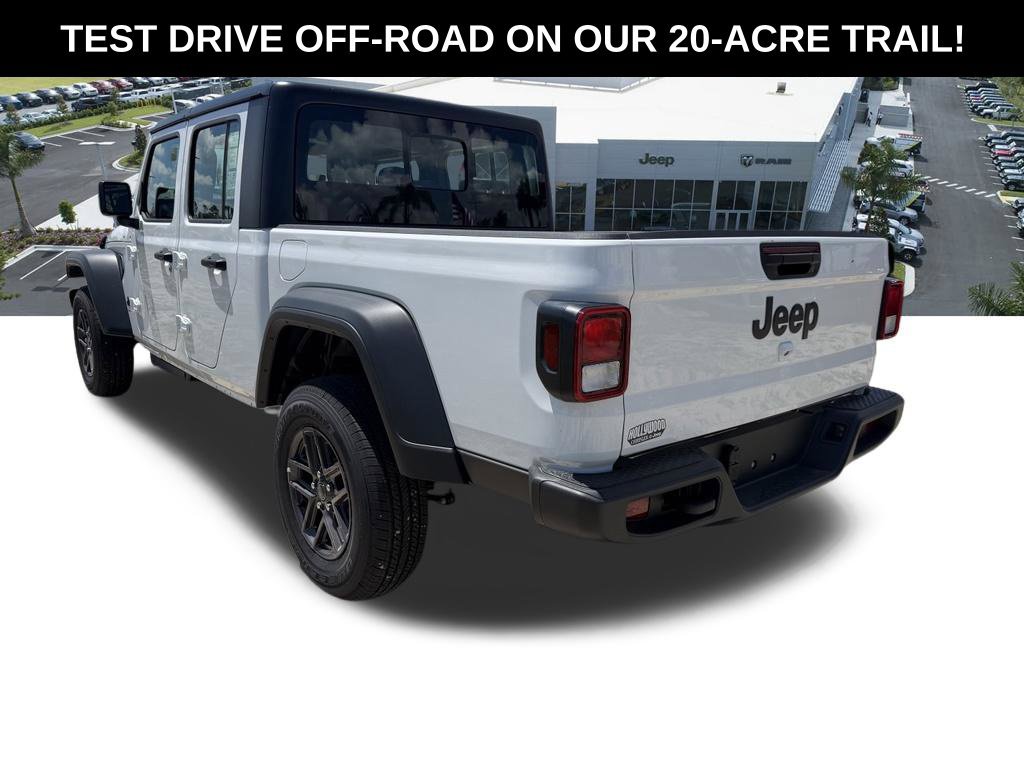 New 2026 Jeep Gladiator Sport AWD/4WD image 5
