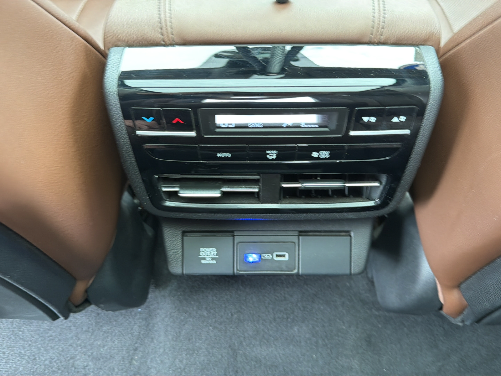 Used 2024 Acura MDX w/ Technology Package FWD image 39