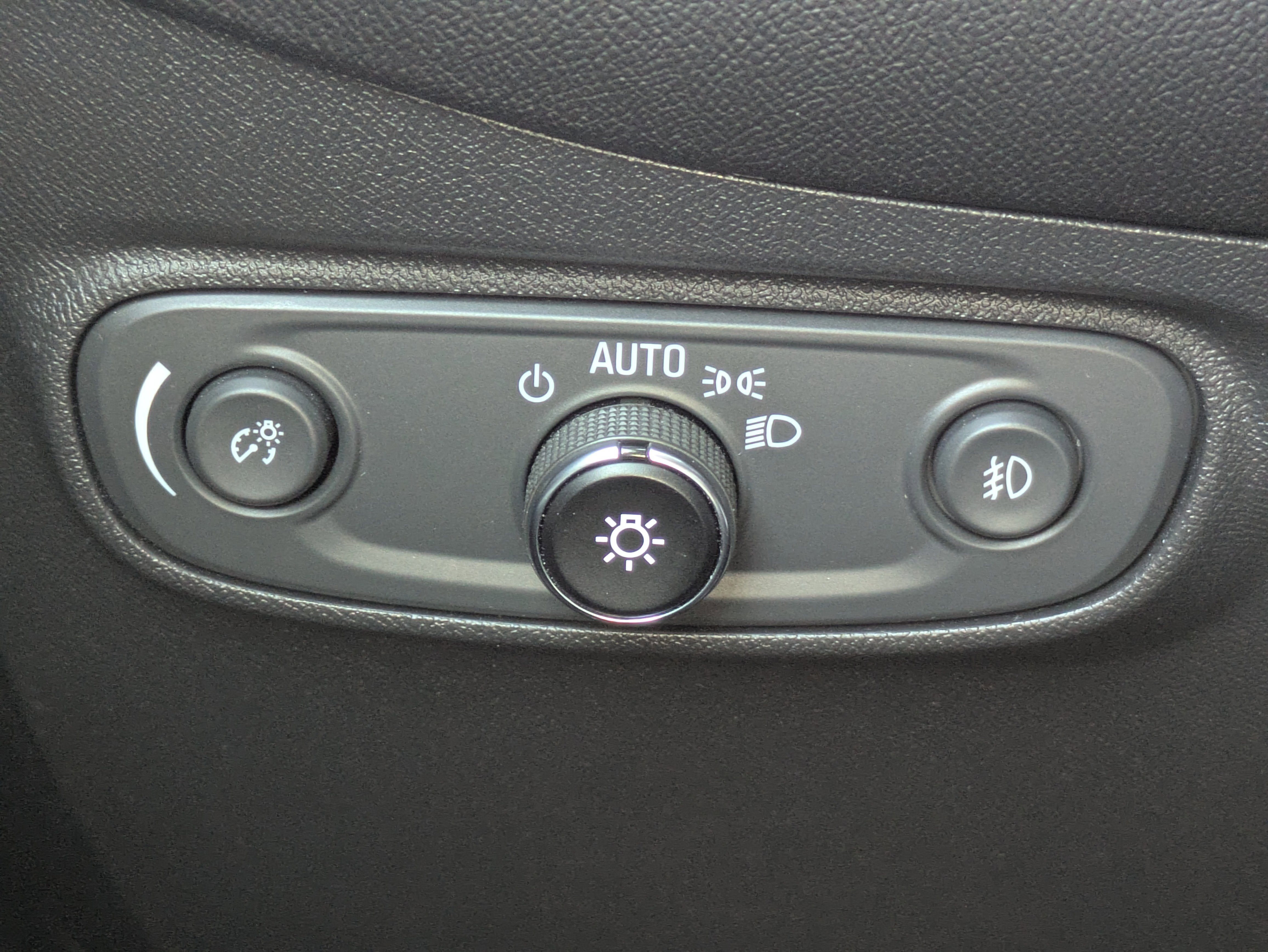 Certified 2018 Chevrolet Equinox Premier image 25