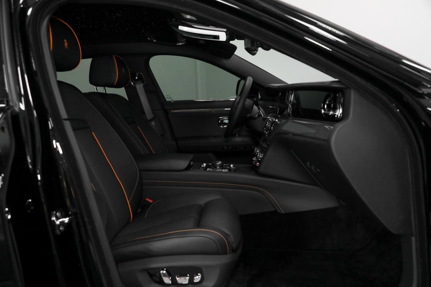 Used 2026 Rolls-Royce Ghost Black Badge AWD/4WD image 30