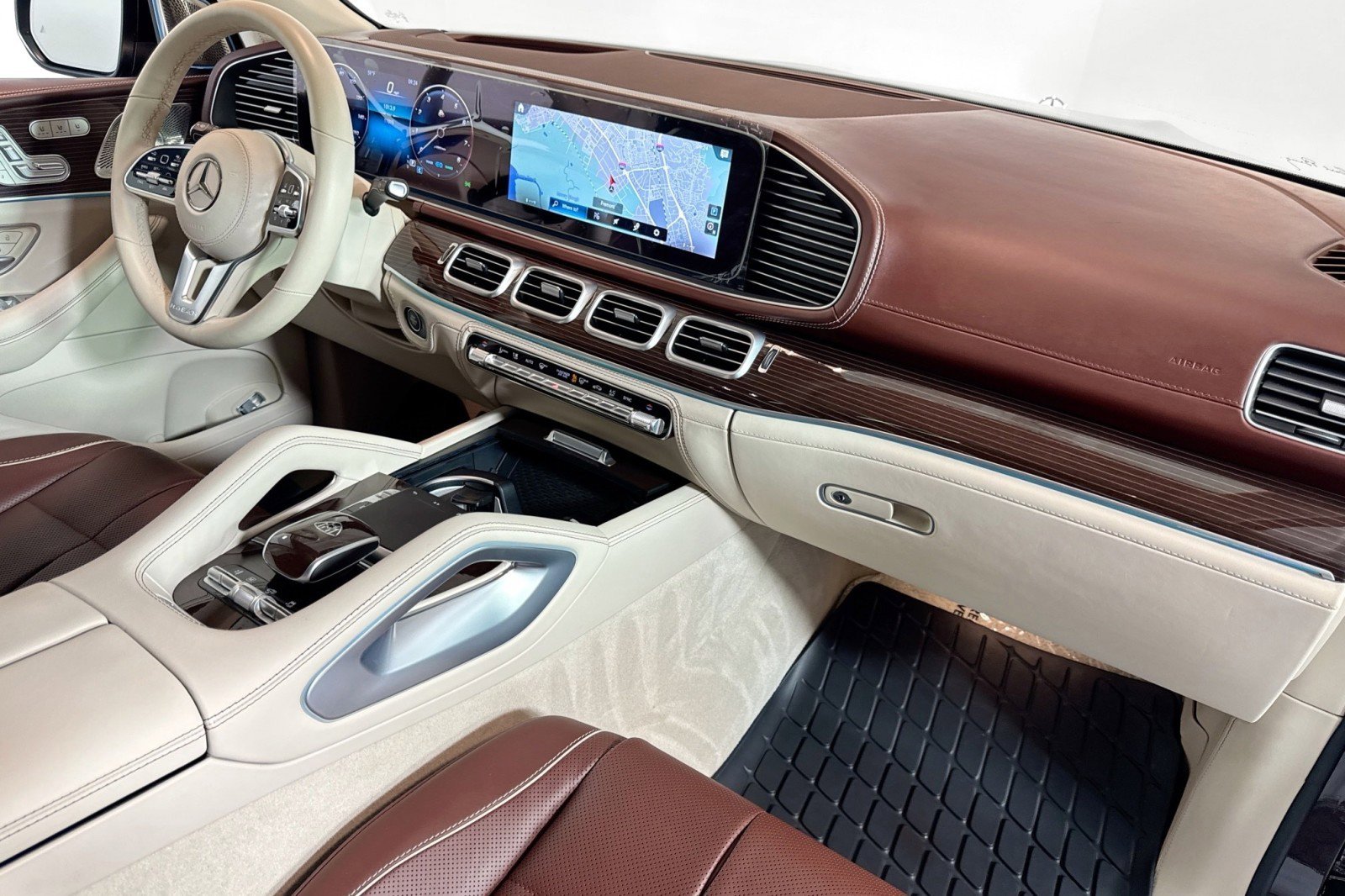 Used 2023 Mercedes-Benz Maybach GLS 600 4MATIC image 28