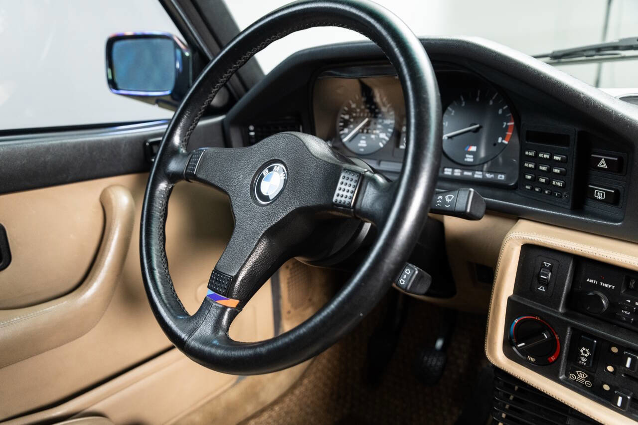 Used 1988 BMW M5 image 36