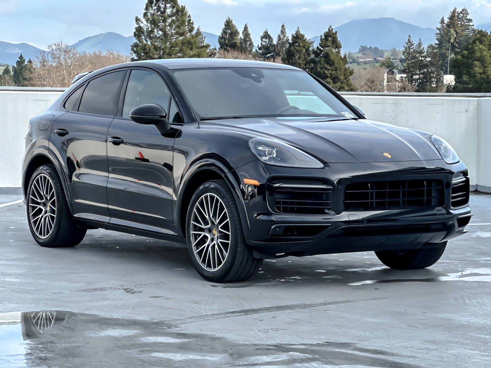 Used 2022 Porsche Cayenne Coupe image 10